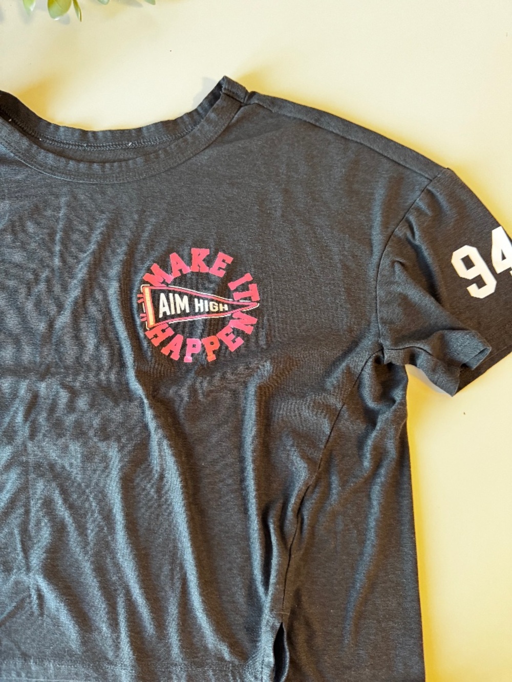 Old Navy Active Girls Shirt Bundle | CloudMotion Performance Tees Size 8 - Picture 3 of 9